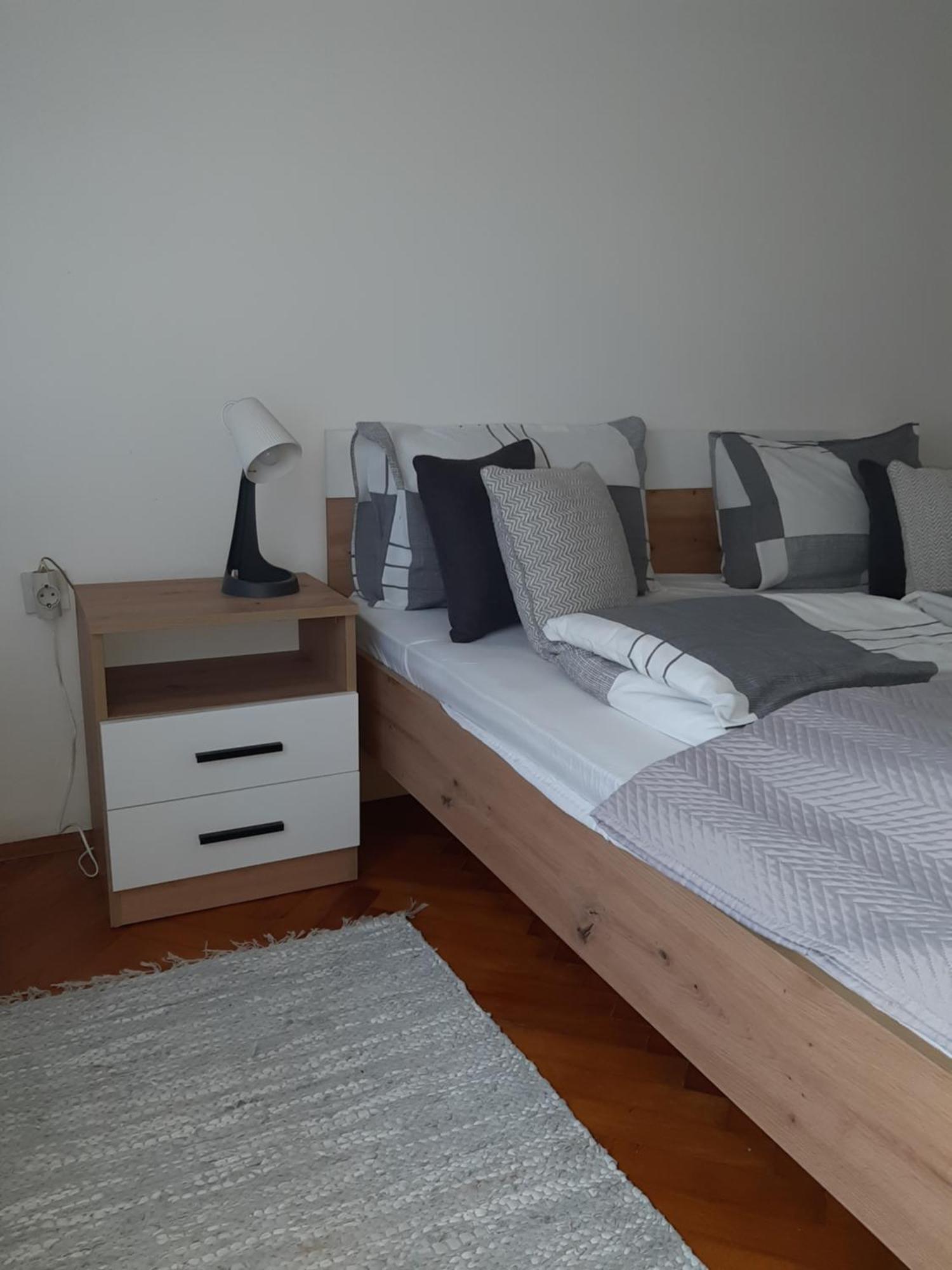 Apartment Ljiljan 2 Ni Exterior foto